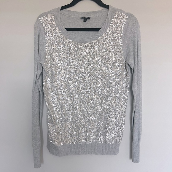 💕 Express Gray Sequin Sweater Size Medium - Picture 1 of 6